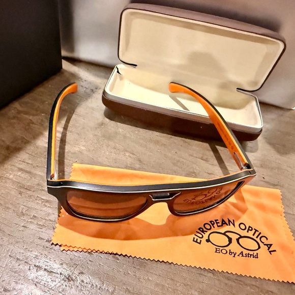 Hercules Sunglasses by Gold & Wood w/Original Case and Cloth - Picture 2 of 7